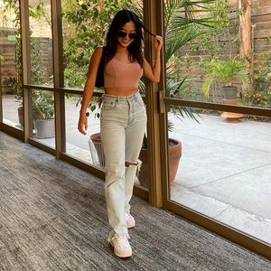 A&F The 90s Straight Ultra High Rise